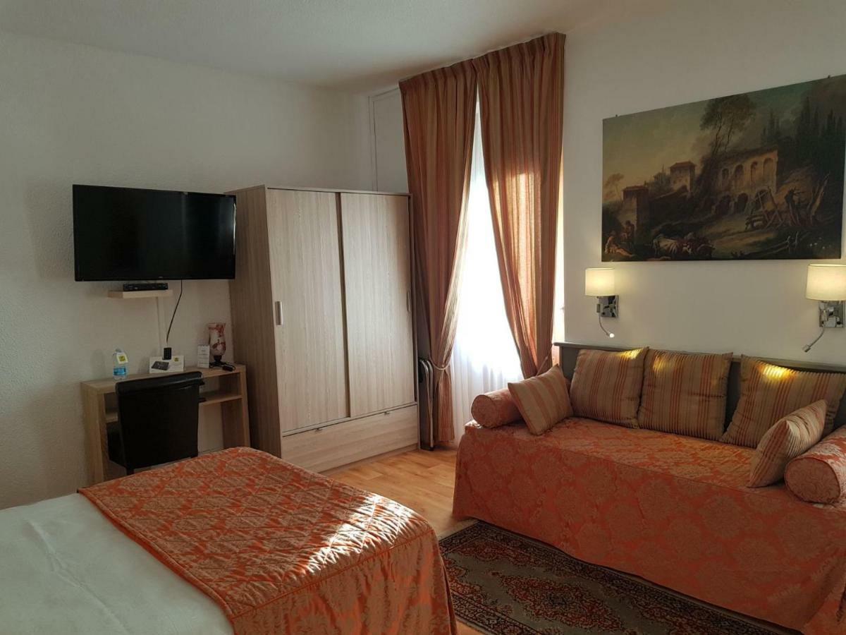 Logis Hotel Restaurant La Tete Des Faux Льо Боном Екстериор снимка